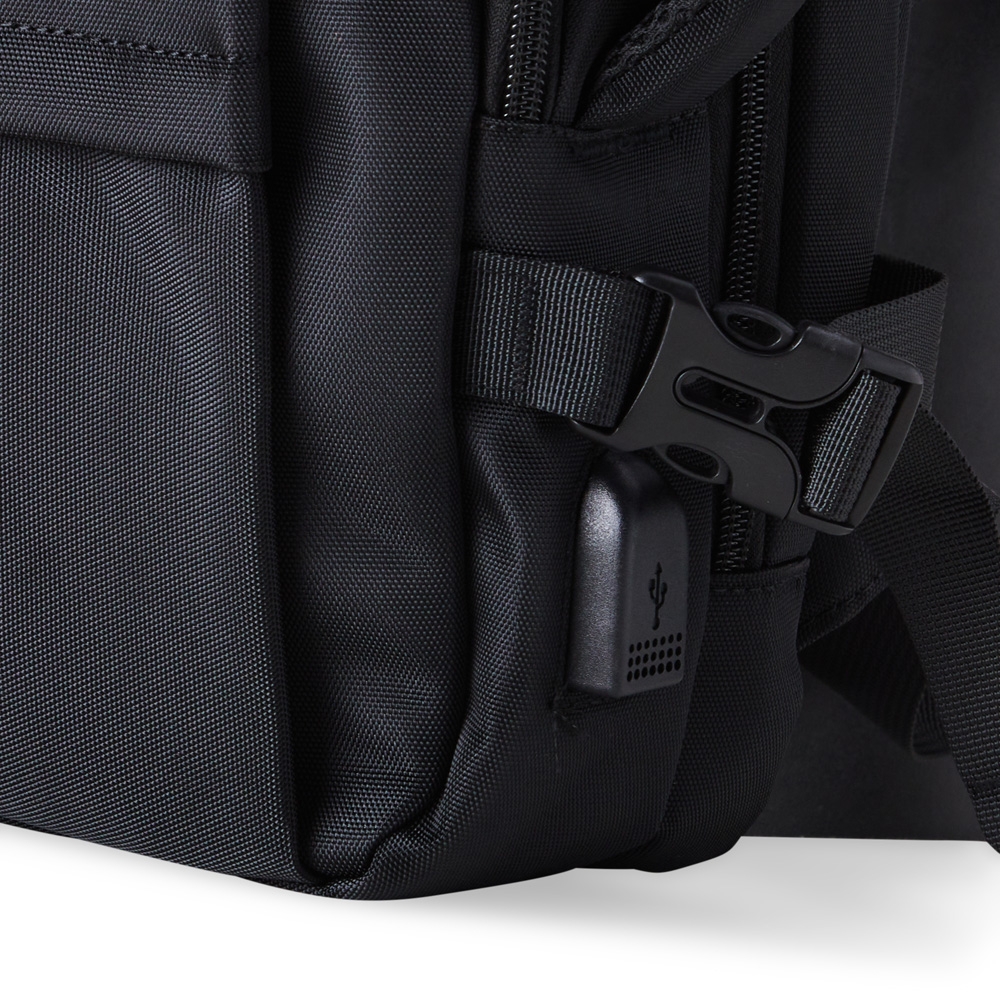 Mochila de Nylon USB 20 Litros - Imagem 5